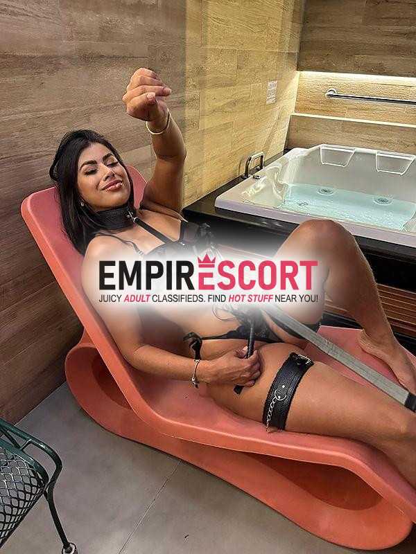 morena alta e magra pele macia e buceta fechadinha e apertada ama um anal nesse rabão