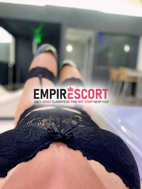 cheguei para satisfazer todos os seus desejos