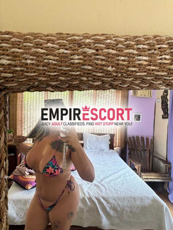 analu travesti com local