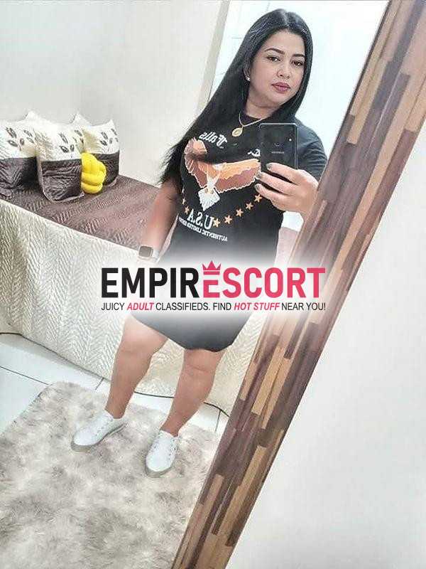 gata safadinha que adora leite quente