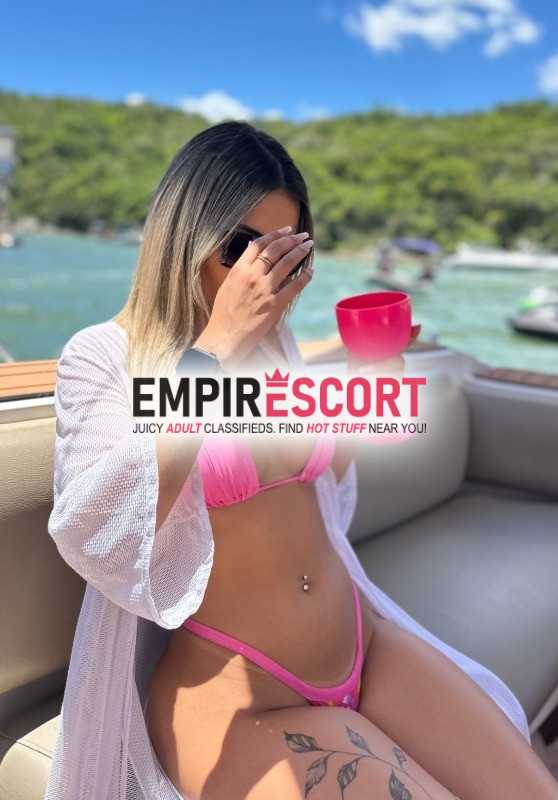 vitoria namoradinha