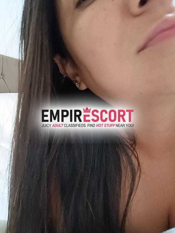 morena peitos grandes espanhola delícia. 💥🔥