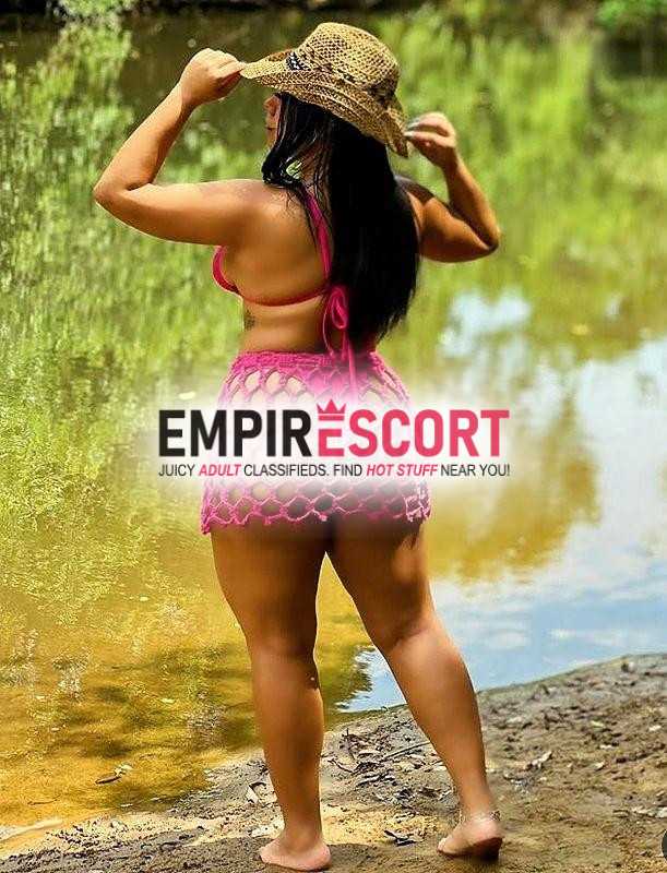 olá me chamo carol extremamente linda sem frescura meu atendimento é completo oral vaginal e anal adoro ser chupada e gozo gostoso na sua boca sou