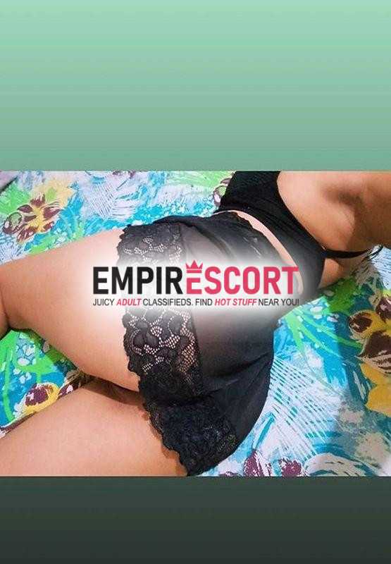 olá me chamo carol extremamente linda sem frescura meu atendimento é completo oral vaginal e anal adoro ser chupada e gozo gostoso na sua boca sou
