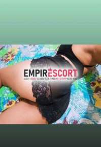 olá me chamo carol extremamente linda sem frescura meu atendimento é completo oral vaginal e anal adoro ser chupada e gozo gostoso na sua boca sou