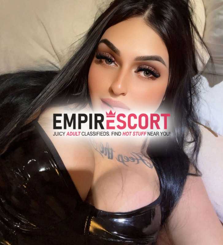larissa siliconada dotada gostosa