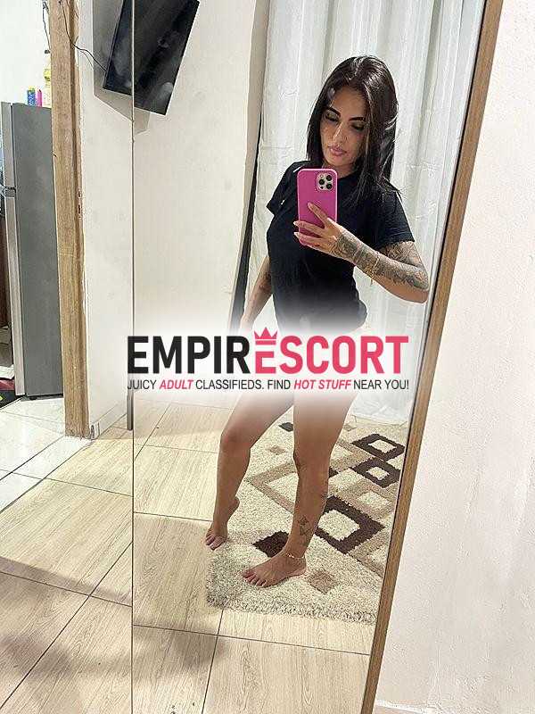 tatuada com local