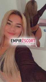 loira gostosa com local em cg disponÍvel