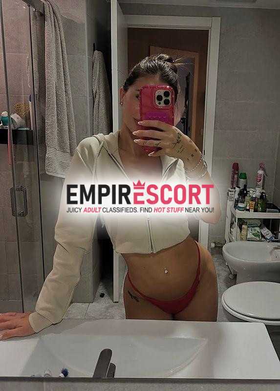 morena universitária gostosa na cama  nÃo cobros cachês antecipados 🔥🔥