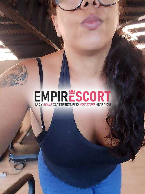 estou com localfaço anal com maior prazer 
15min 5000
30min 8000
uma hora 12000
com anal mais 10000
vou em domicílio e motel vou com mi