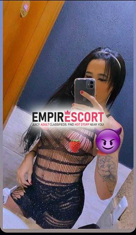 Última semana  ✈️🤤top trans 22cm🍆grosso ativa passiva bem duro 🤤 siliconada