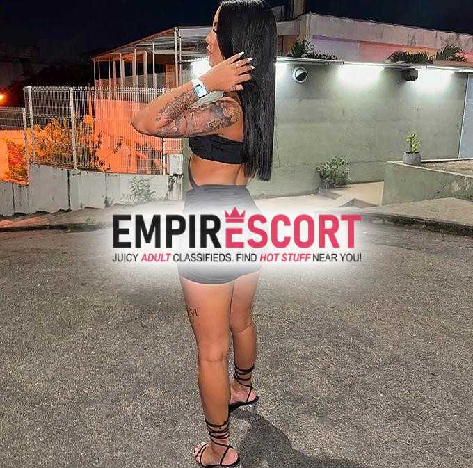 bruna safada na cama