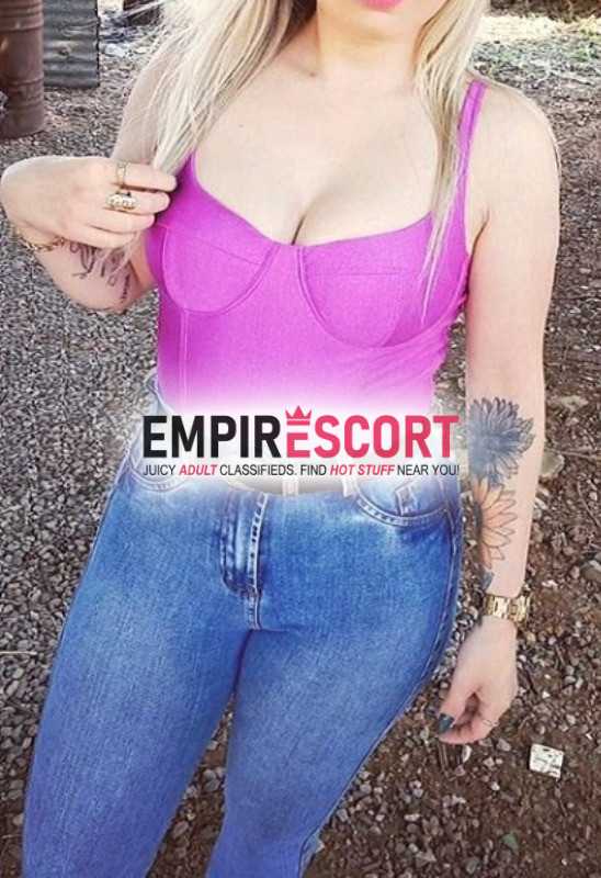 loira busca sexo casual