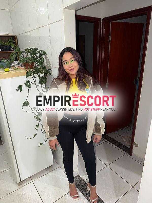 ruivinha apertada com local🤫
