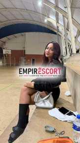 ruivinha apertada com local🤫