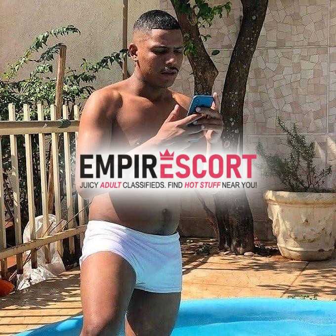 garoto ativo com local